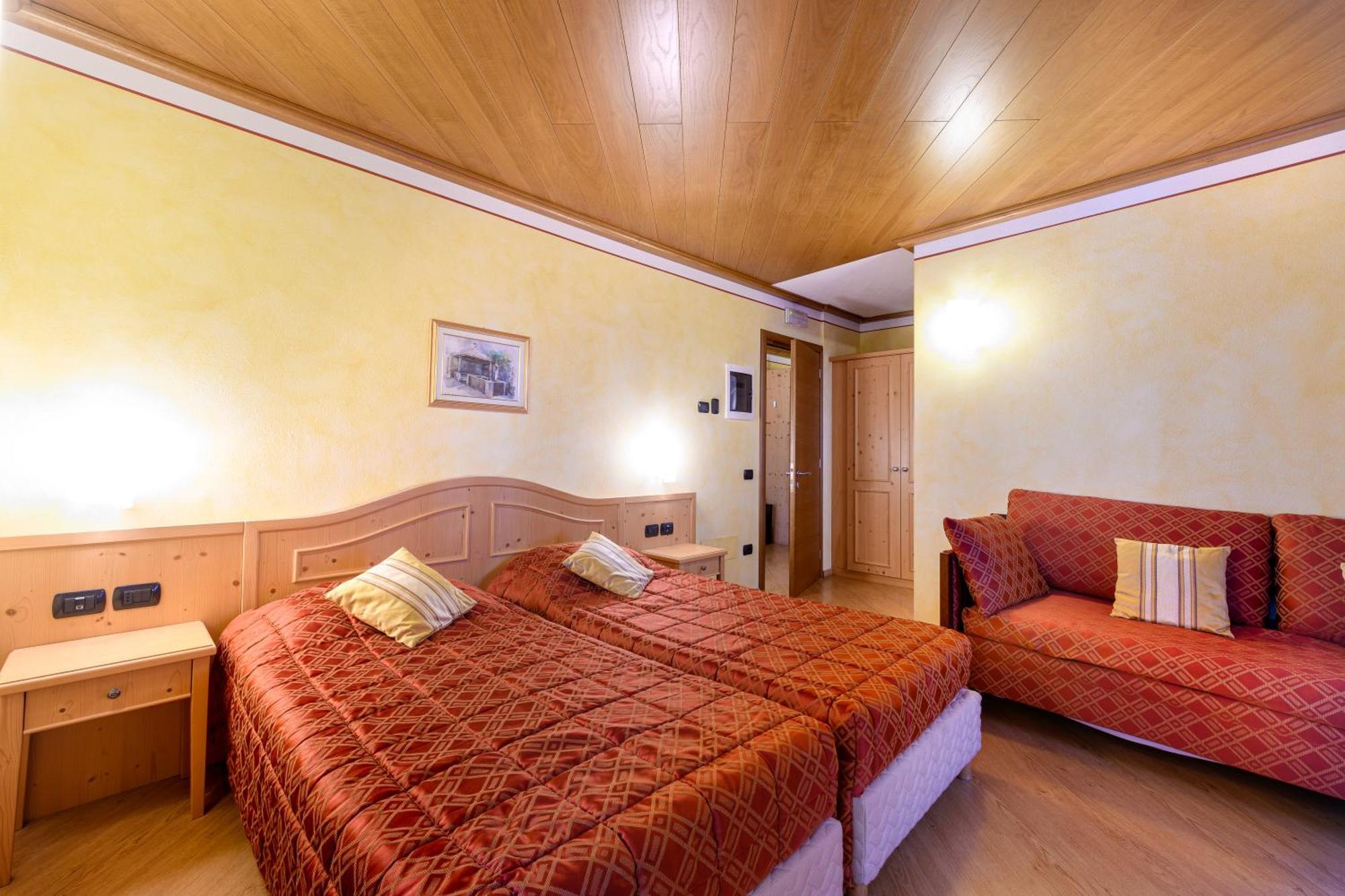 Hotel Garni Le Corti Grosotto Dış mekan fotoğraf